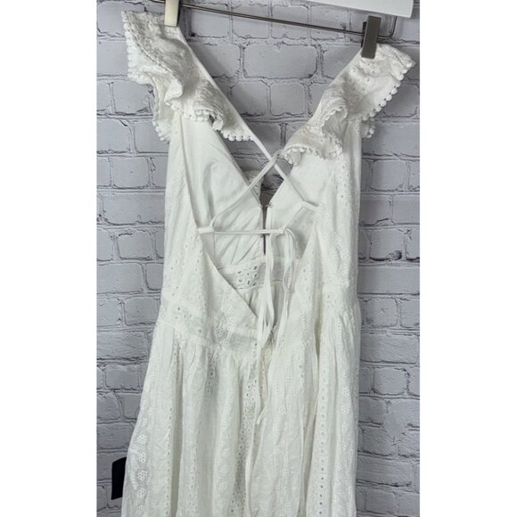 NWT LULUS Women’s Sicilian Sun White Eyelet Ruffled Lace-Up Midi Dress Medium - Picture 9 of 9